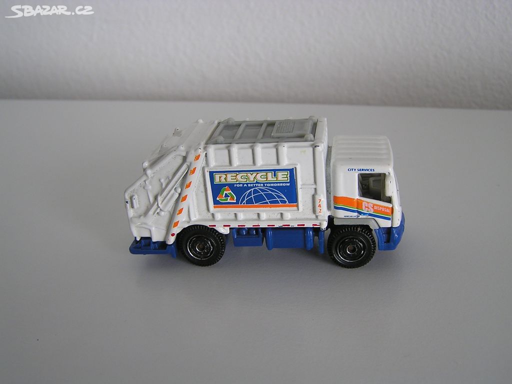 autíčko model Matchbox garbage truck