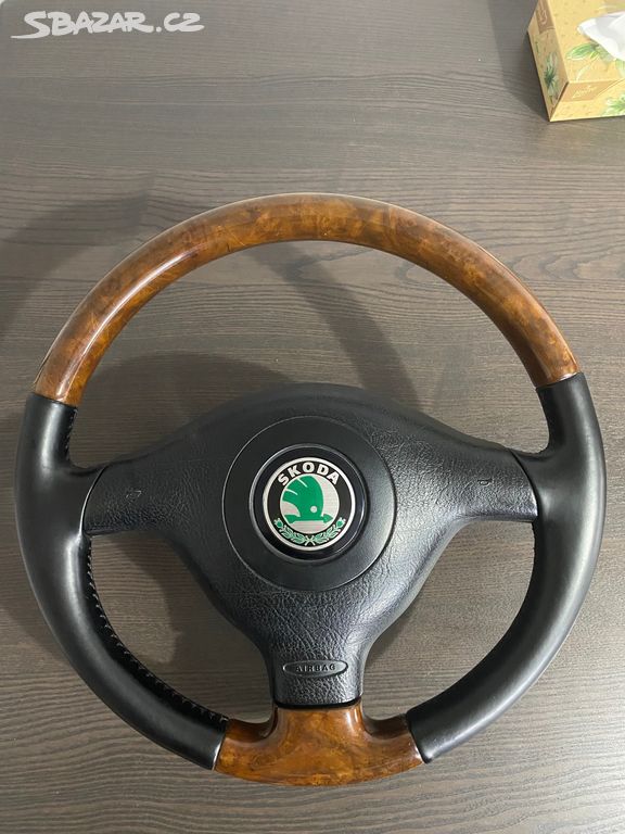 RARITA - dřevěný volant - Octavia Fabia Superb