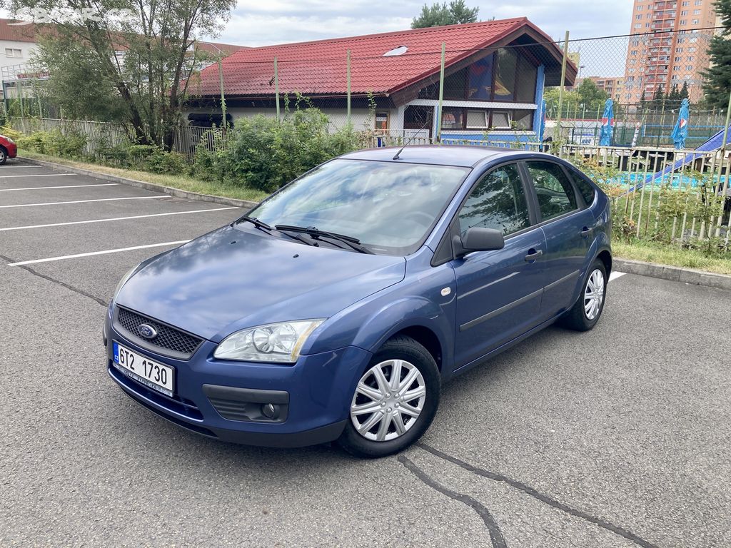 FORD FOCUS II 1,6 TDCi 66kW - Nové STK - Klima