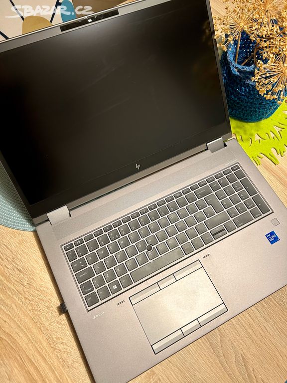 HP ZBook Fury 17.3" G8 - Špičkový stav, Win 11 Pro