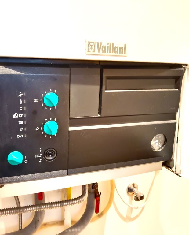 Kotel Vaillant VU 180XE+zásobník VIH CB75