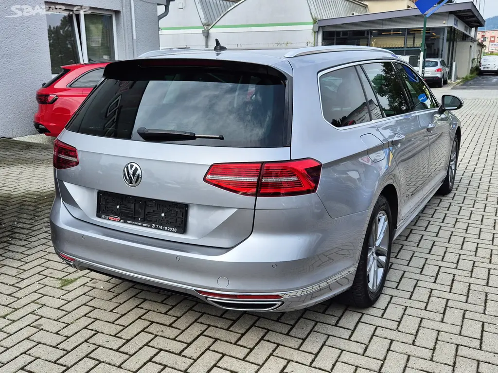 Volkswagen Passat DSG B8 R-Line VIRTUAL DynAUDIO - fotka 3