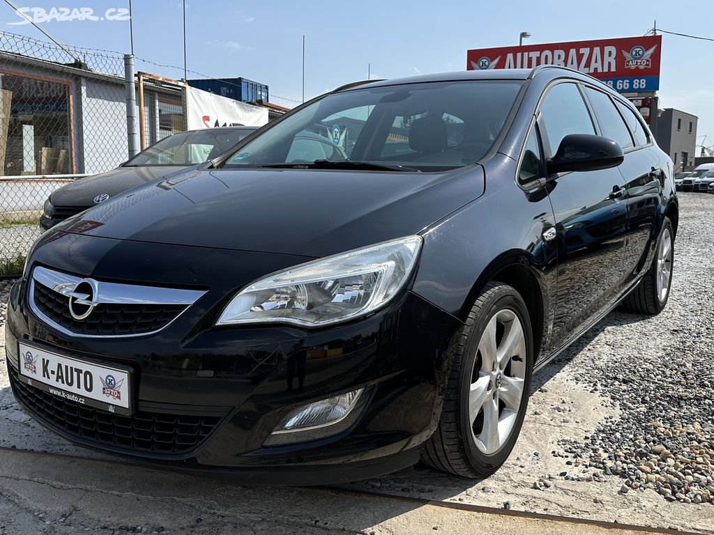 Opel Astra 1.4T 88kW ALU,Tempomat,1Maj