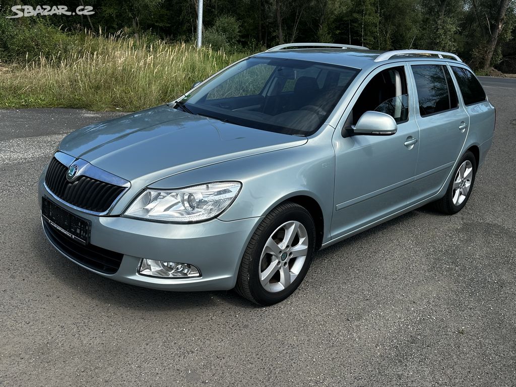 Škoda Octavia II facelift 1.4TSi, r.2011, Serviska