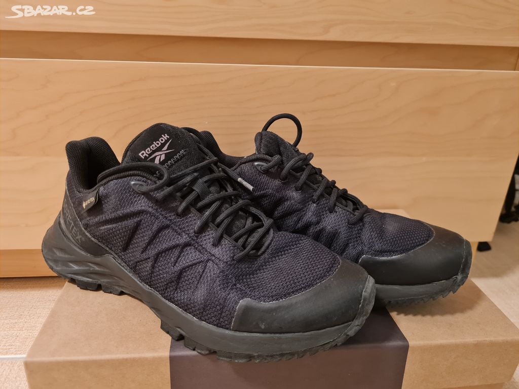 Sportovní boty Reebok vel. 37.5