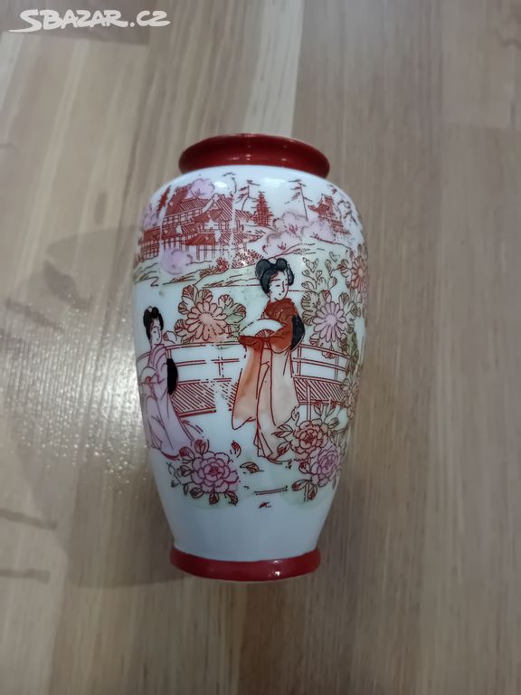 Porcelánová Japonská váza