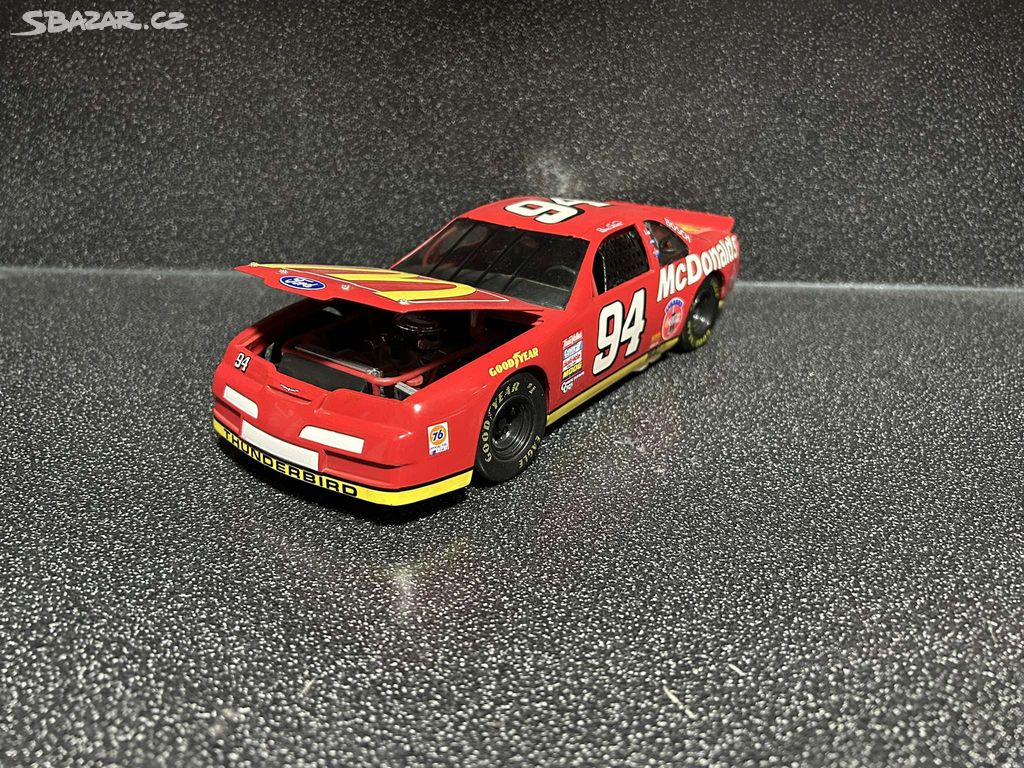 Ford Thunderbird Nascar 1:18