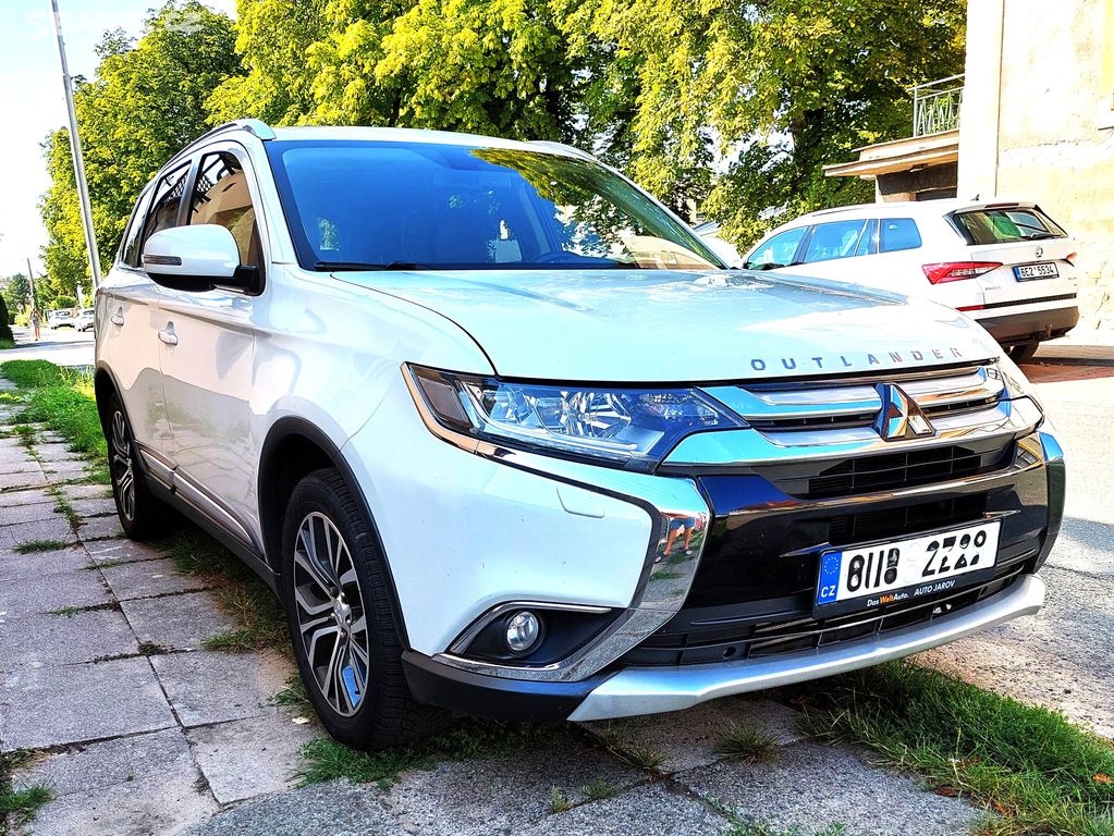 Mitsubishi Outlander 2.2 DI-D 130KW 7míst ČR