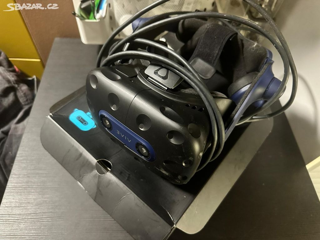 HTC Vive Pro 2 VR Headset