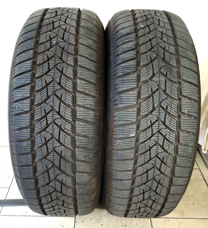 235/65R17 104V DUNLOP Winter SPORT 5 SUV zimní 2ks