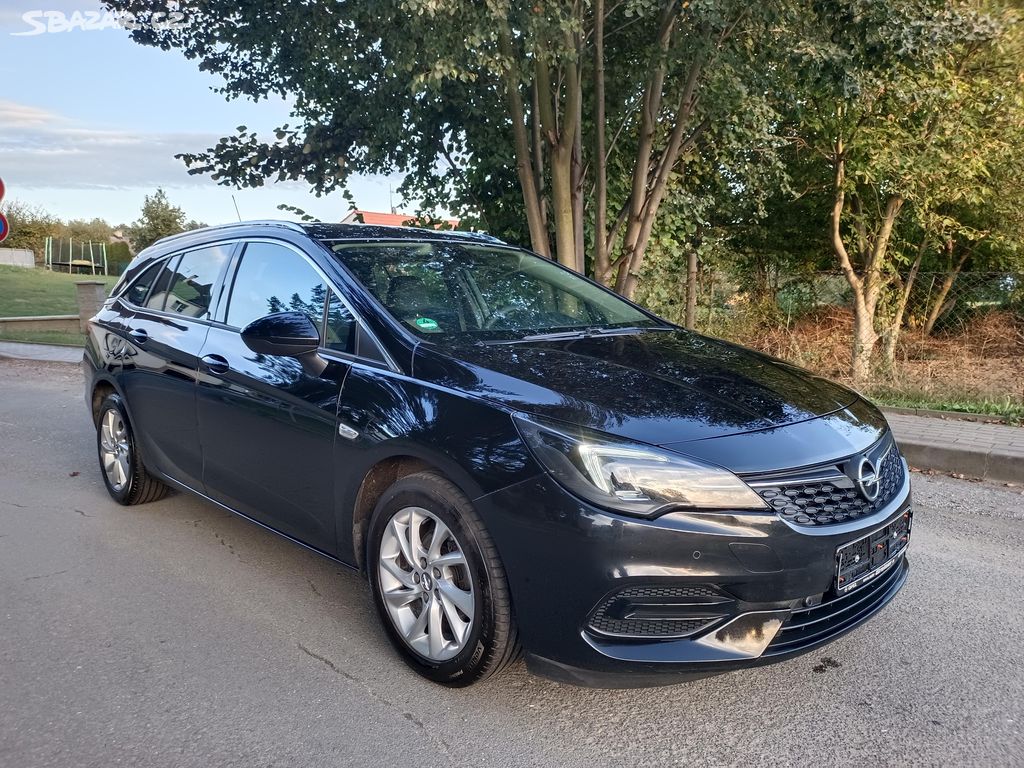 OPEL ASTRA K 1.5 CDTI ELEGANCE,FULL LED,S.KNÍŽKA