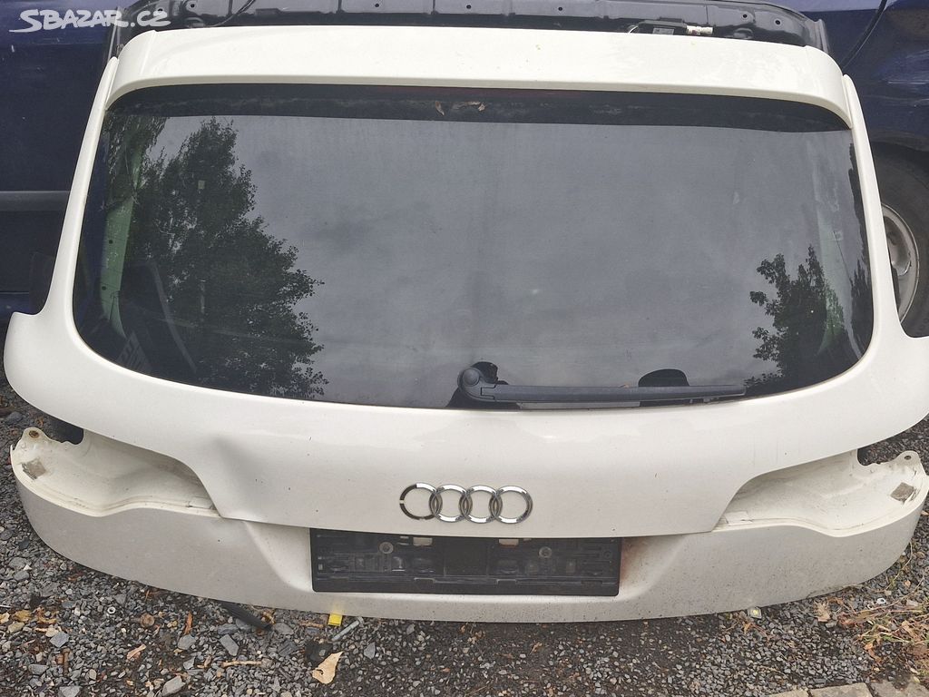 Pate dvere audi q7 viko kufru audi q7 4L