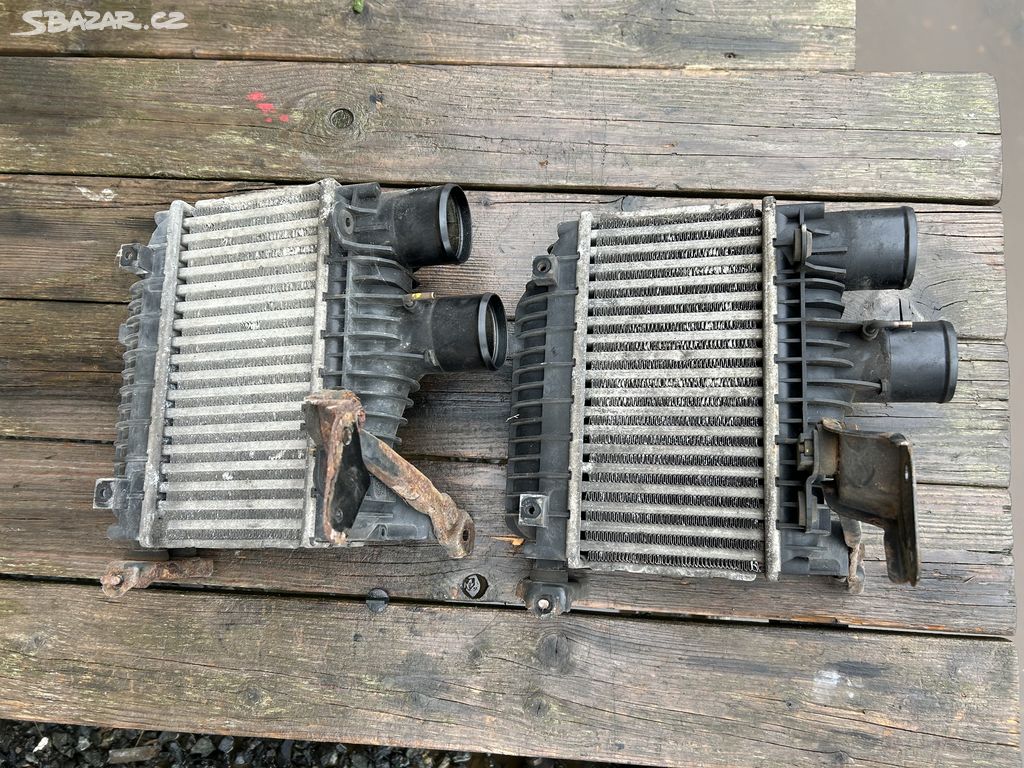 Toyota Avensis T25 intercooler 2.0 D4d