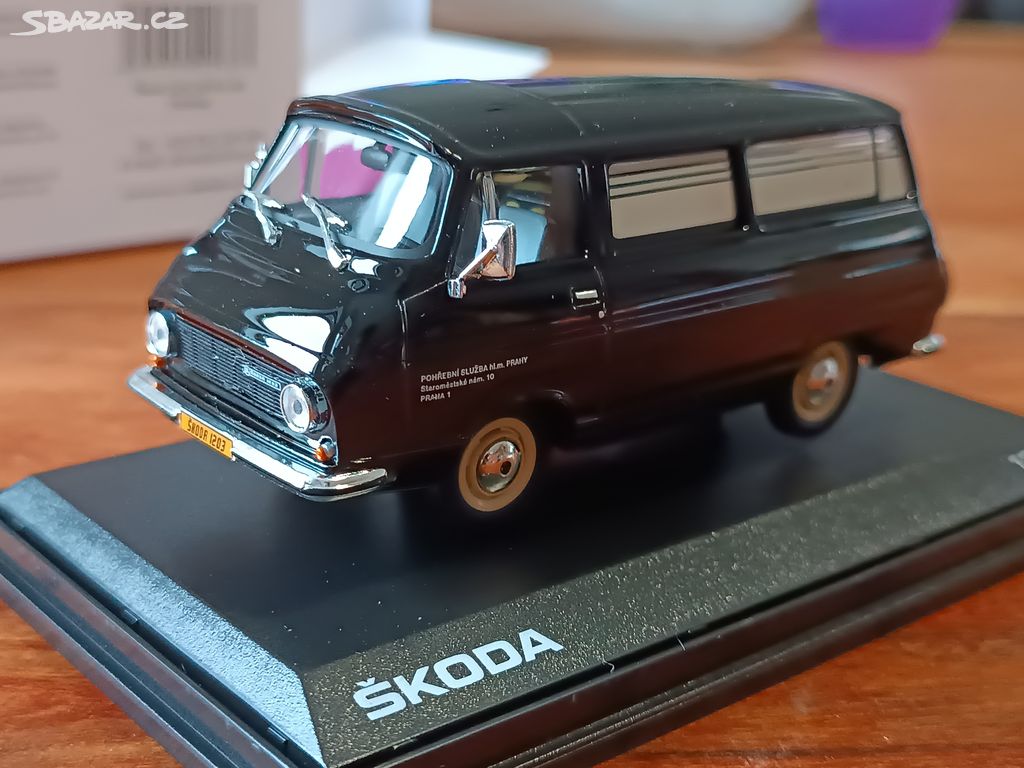 Abrex 1:43 Škoda 1203 Pohřební