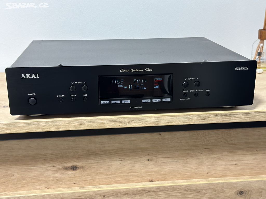 AKAI AT-3000RDS VÝBORNÝ STEREO TUNER S RDS !!