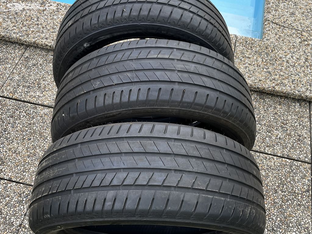 Pneumatiky letní Bridgestone 245/50/R19 BW X3, X4