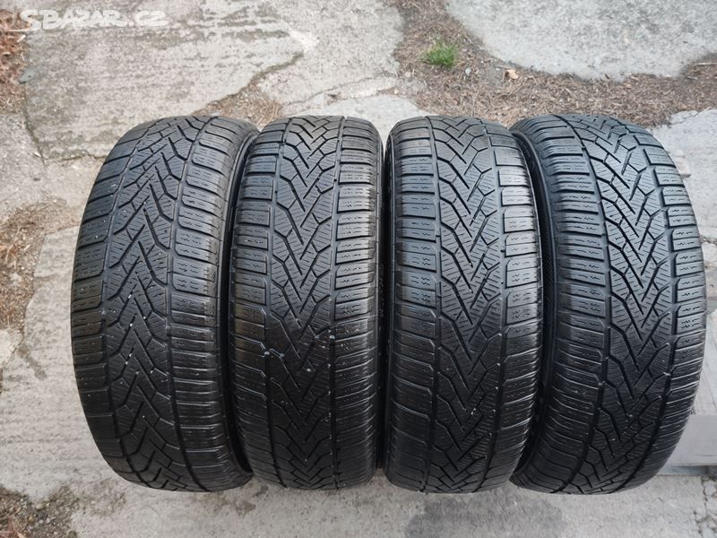 Zimní pneu Semperit SPGrip2 185 60 R15