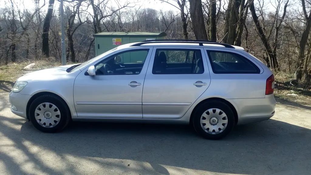 Škoda Octavia combi Elegance TDI 77kw rv 11/2011 - fotka 6
