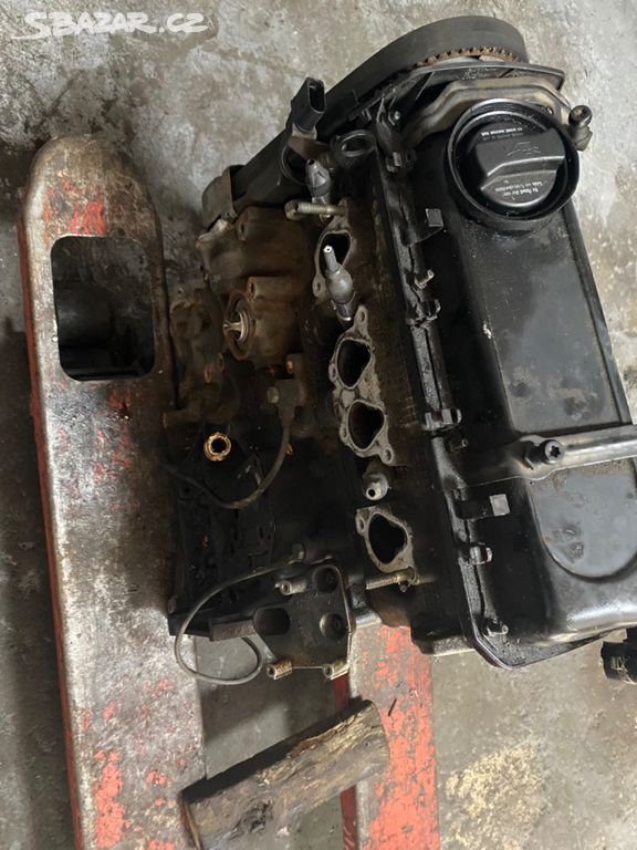 Motor 2.0i MPI 85KW VW Passat B5.5 kod AZM