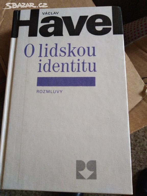 Václav Havel, různé knihy.