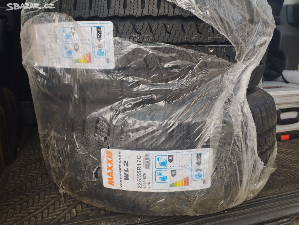 225 55 17C Maxxis, pneu zimní, nové, 2ks