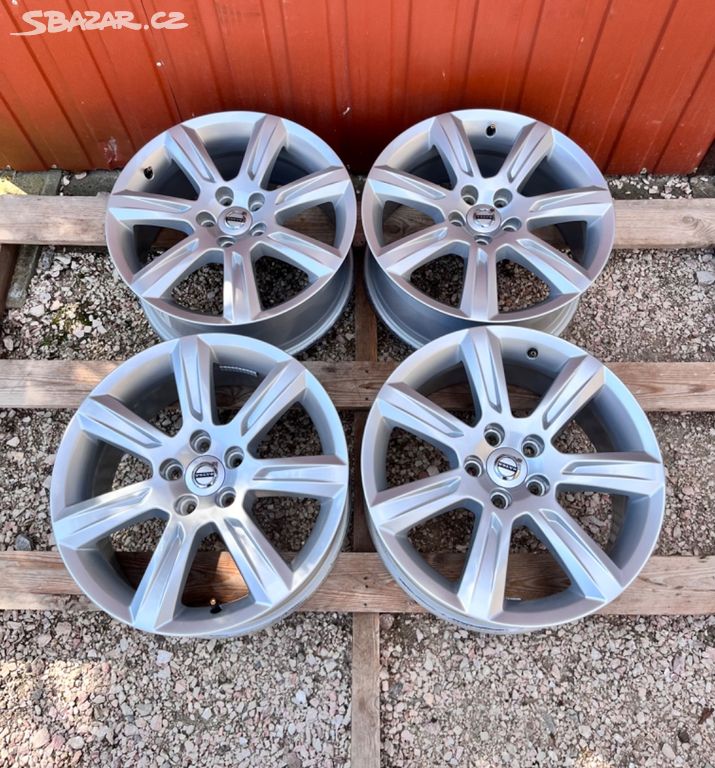 5x108 R17 originál alu disky Volvo V90