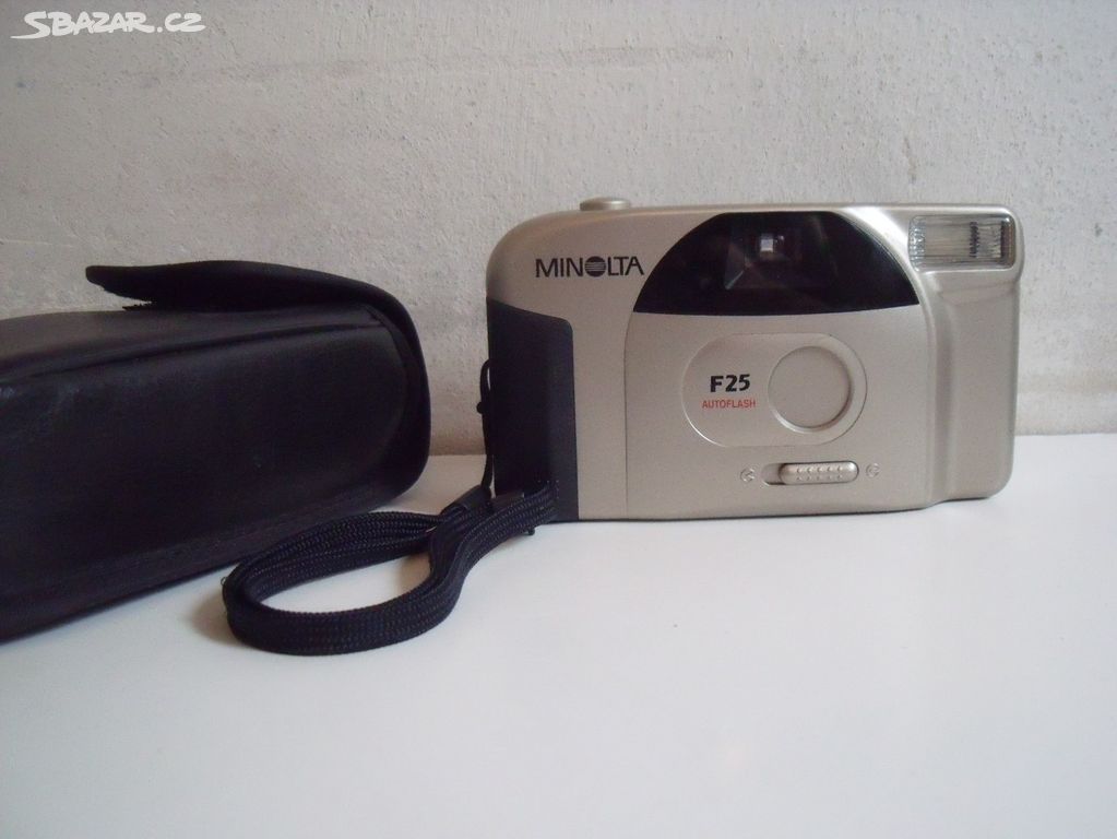 Fotoaparát MINOLTA F25+ nový film a baterie