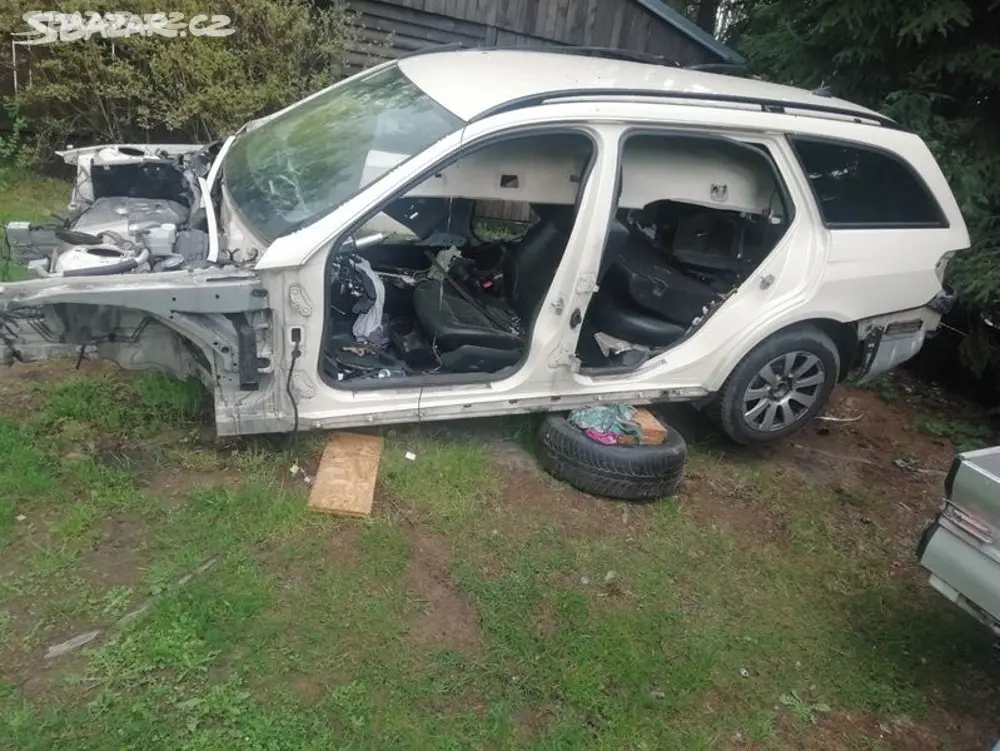 Mercedes E classe W212 pouze doklady CZ kombi - fotka 2