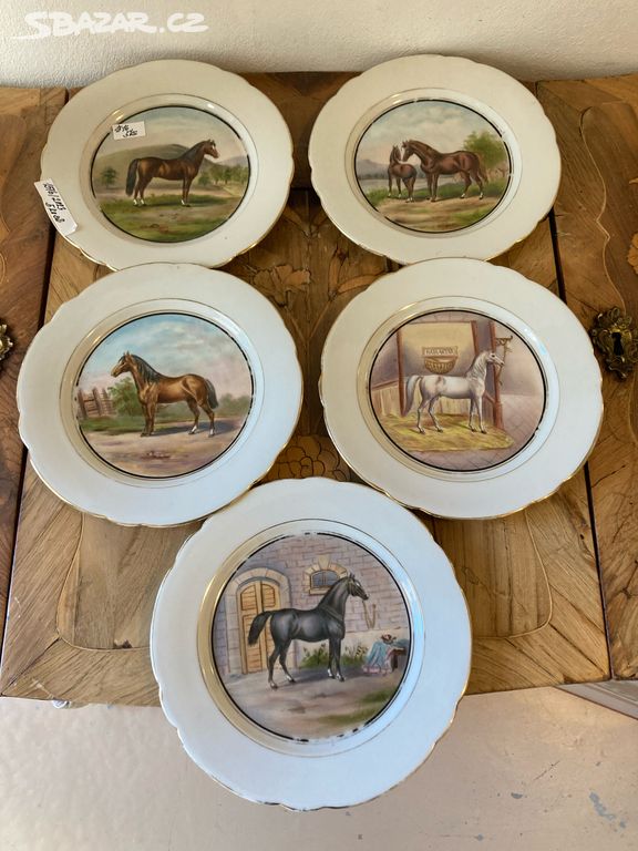 Ručně malované talíře s koňským motivem - 5KS