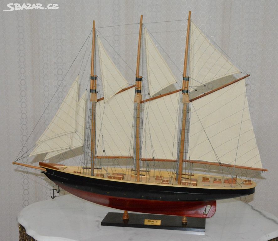 Dřevěný model lodi "Atlantic"