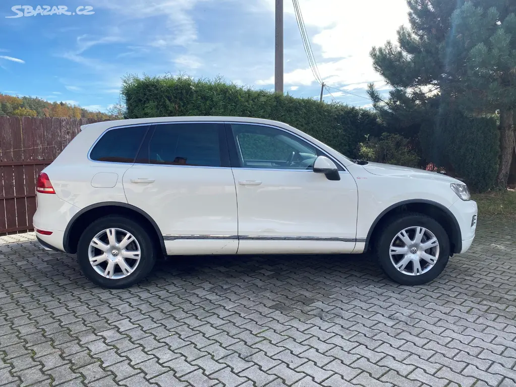 VOLKSWAGEN TOUAREG 3,0 TDI V6 / 4MOTION - fotka 6