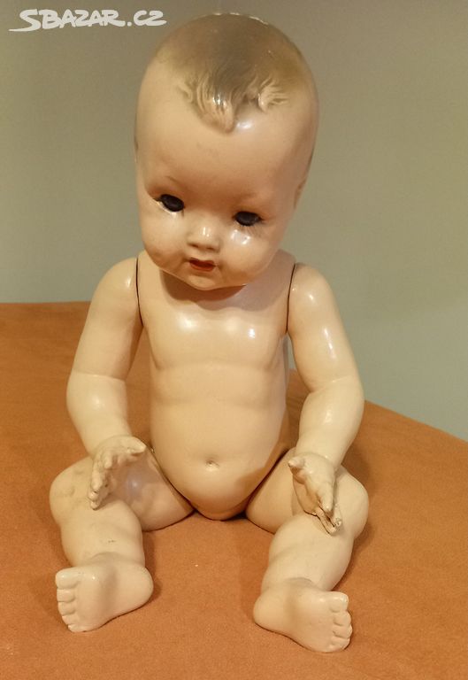 starožitná sádrová panenka - miminko