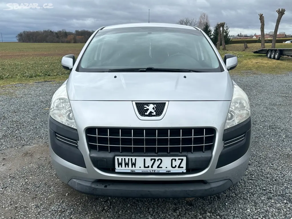 Peugeot 3008 1,6 benzín nové ČR HEZKÝ STAV - fotka 2