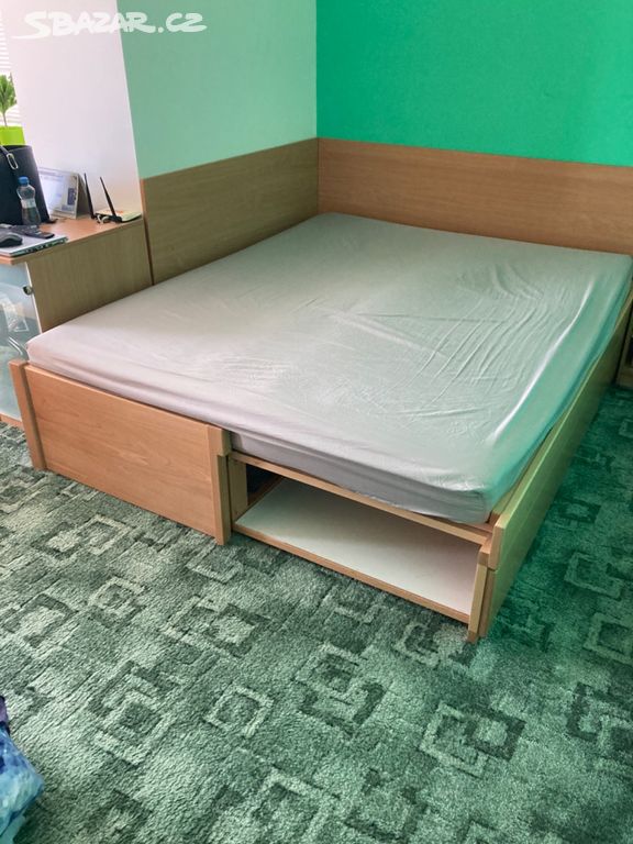 postel 80x200 cm, rozložitelná na 160 cm,jako nová