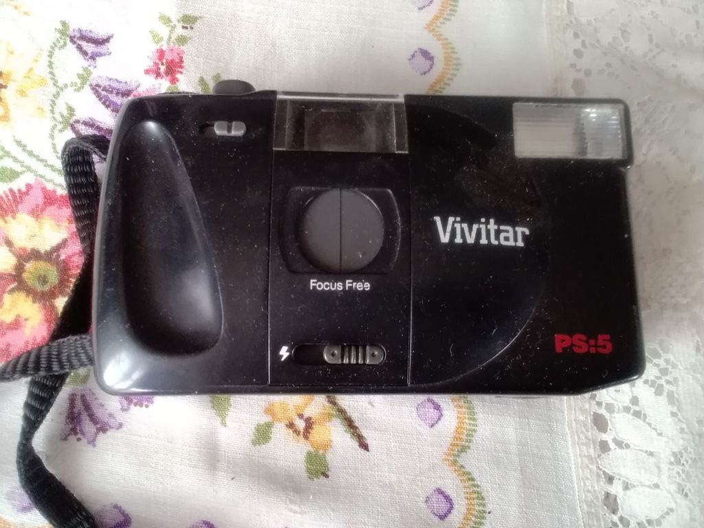 Starý fotoaparát Vivivar PS:5 s koženou brašnou