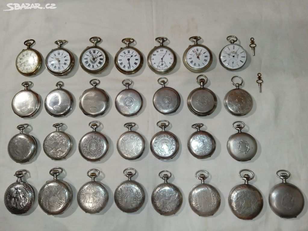 Kapesní hodinky 29 ks - stříbrné, zdobené, obrázky