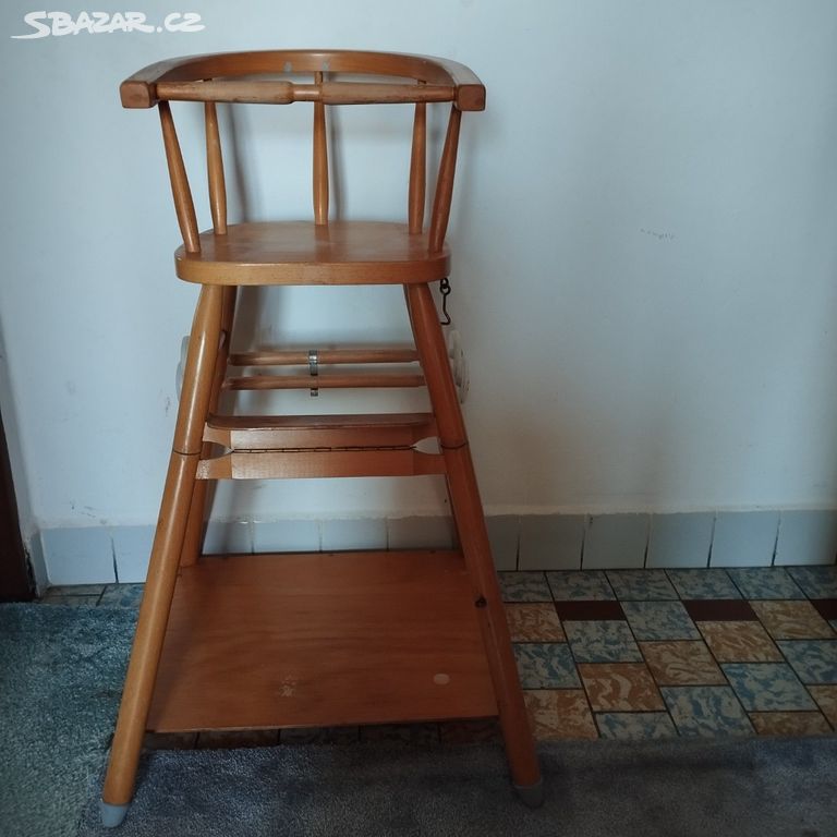 Jídelní židlička se stolkem 2v1