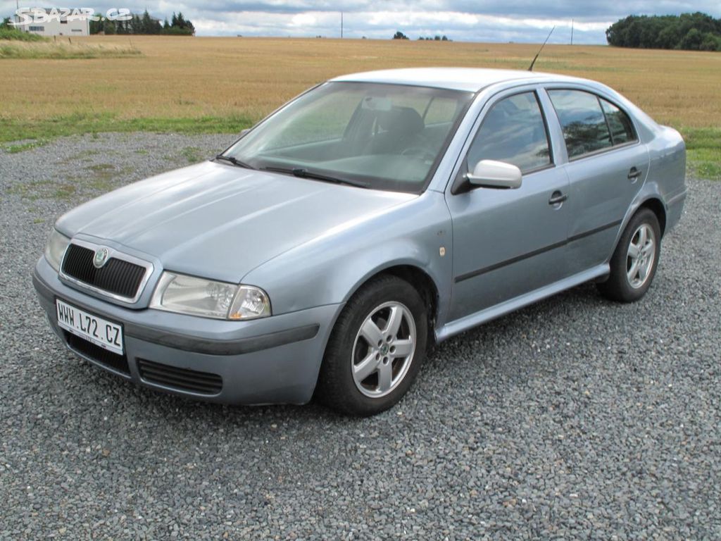 Škoda Octavia, 1,4 pouze 1 maj. občas kouří