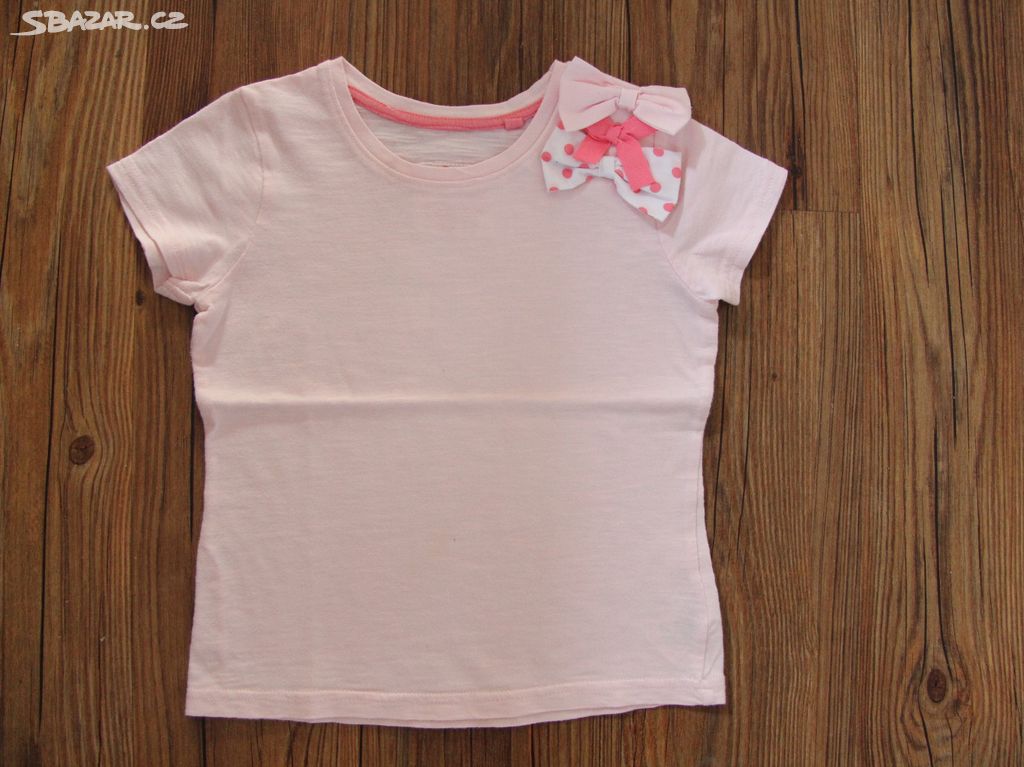 světle růžové tričko Next vel. 110