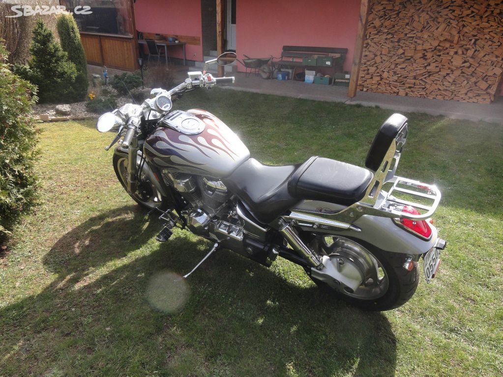 Motocykl Honda VTX 1800