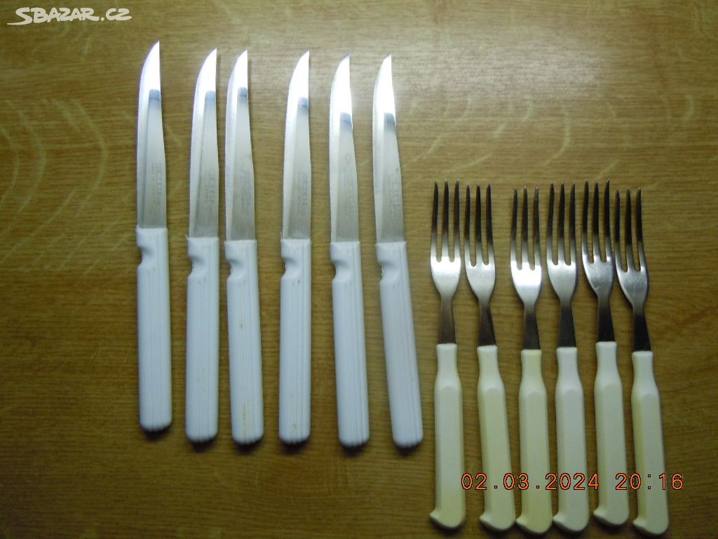 Nože + vidličky po 6 kusech