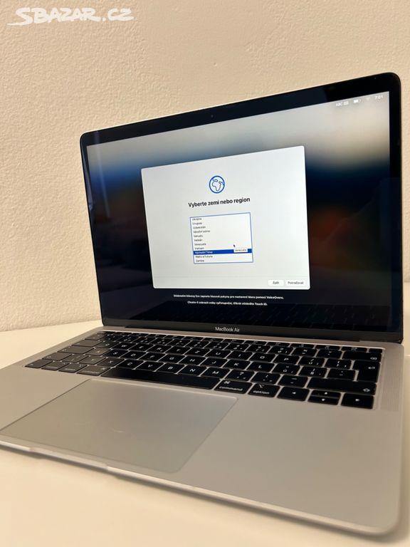 Apple MacBook Air 13" 2019,8GB/Intel Core i5/128GB
