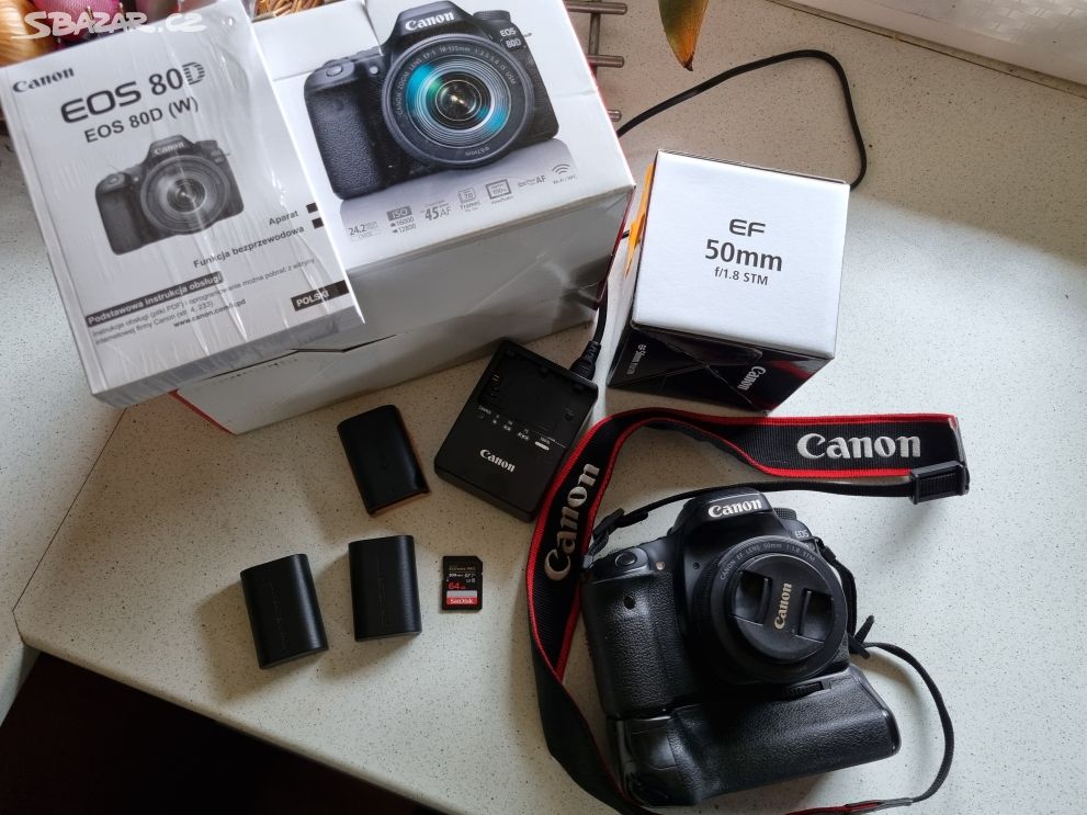 Canon EOS 80D + EF 50 f1.8 STM+grip a 3x baterie