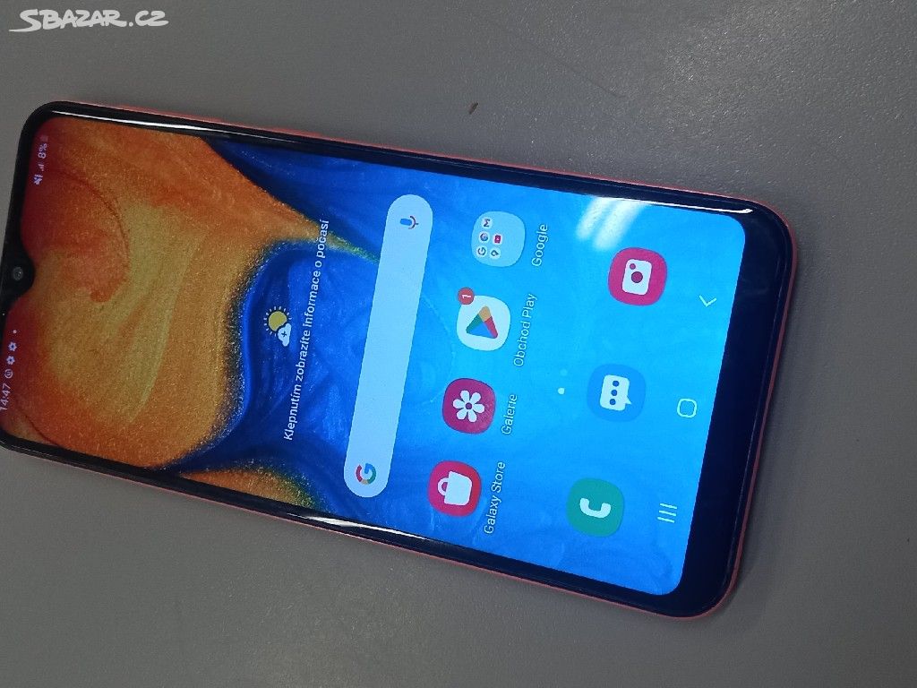 Prodam Samsung Galaxy A20e orange