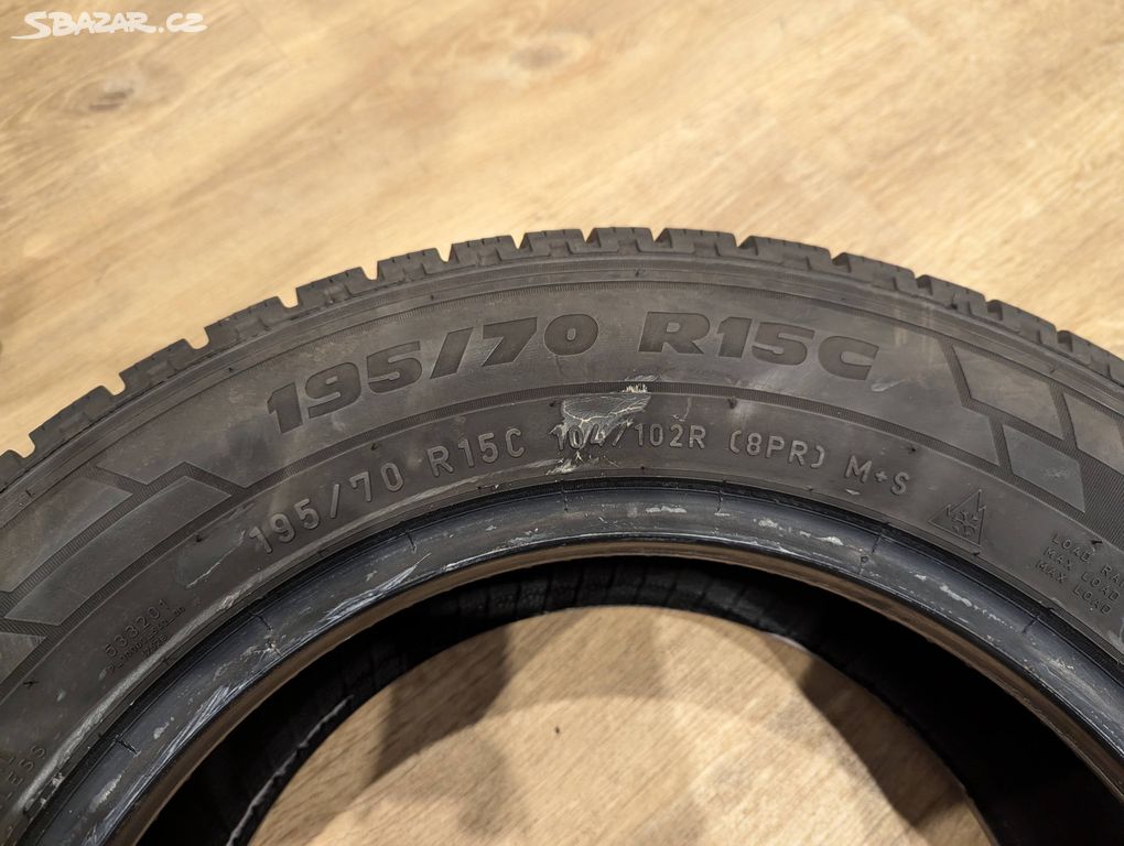 Zimní pneu Pirelli 195/70 R15 C