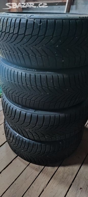 Zimní pneu 205/45 R17