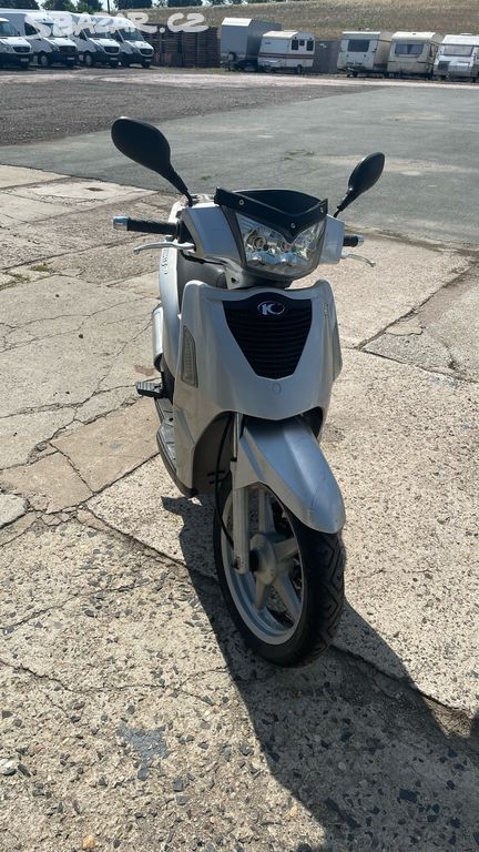 Skutr Kymco People 125