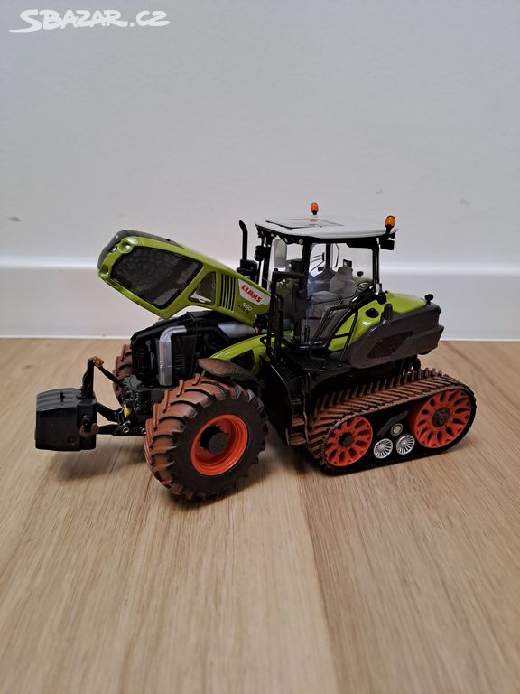 Model Claas Axion