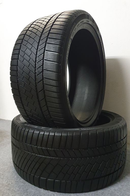 2x -- 285/35 R20 Zimní pneu Continental CWC TS830P