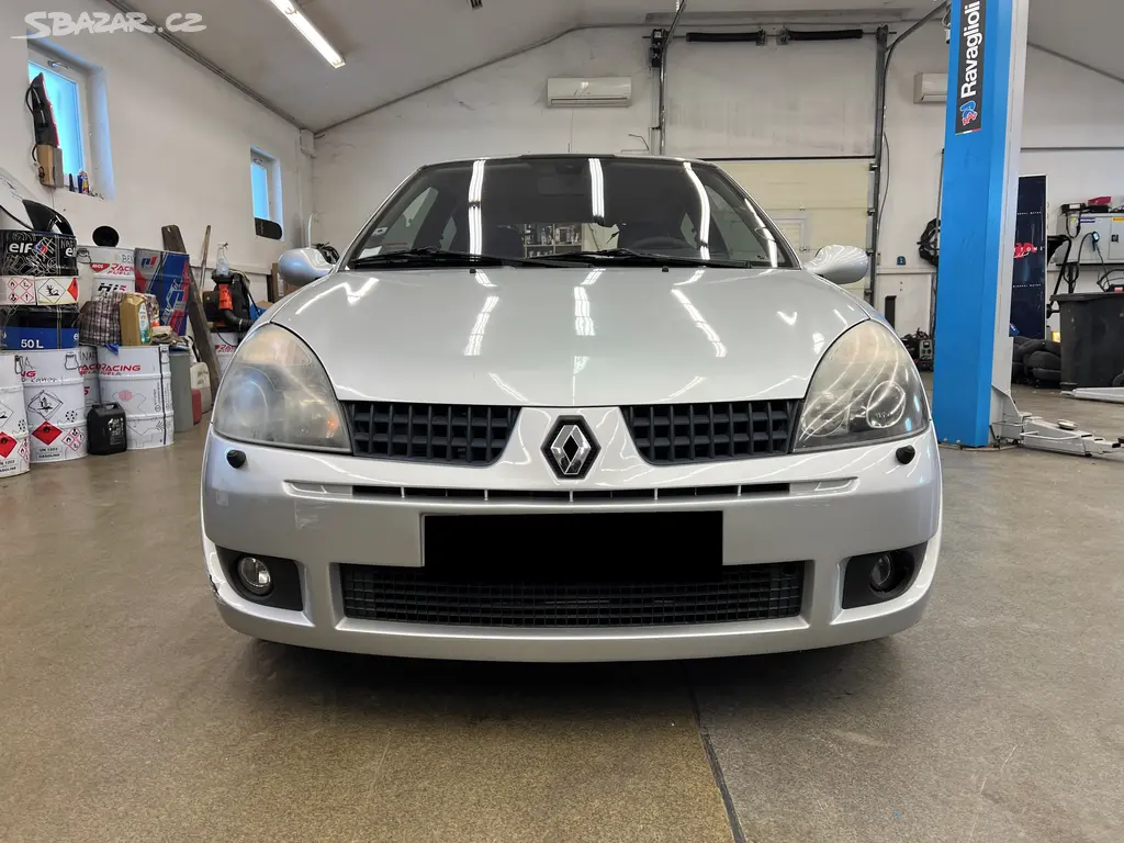 Renault Clio Sport 2.0l 124 kW - fotka 2